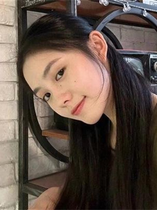 短剧《母上攻略》封面海报